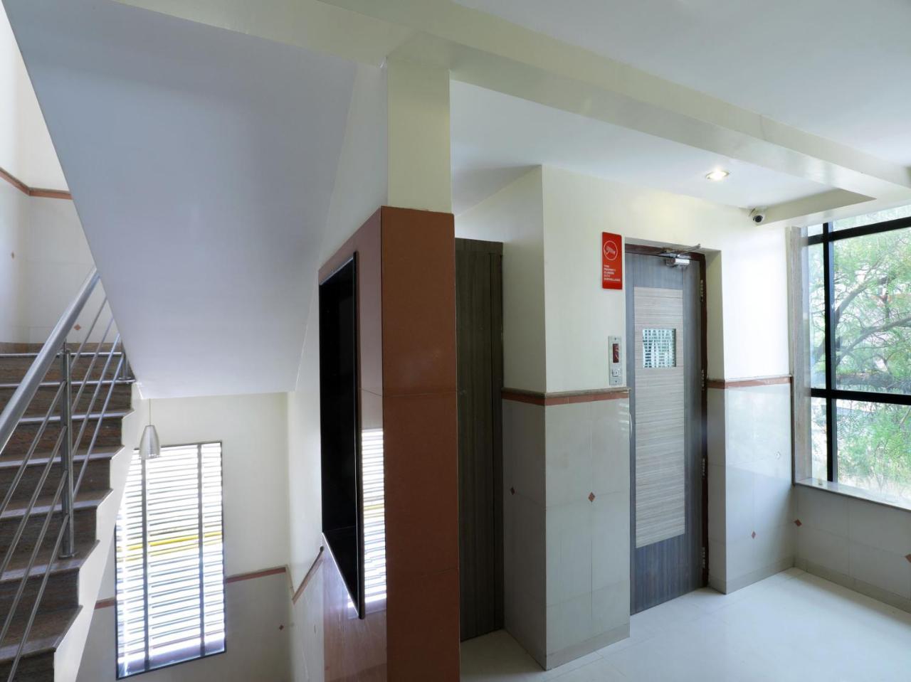 Oyo 4198 Hotel Shri Sai Murli Shirdi Dış mekan fotoğraf