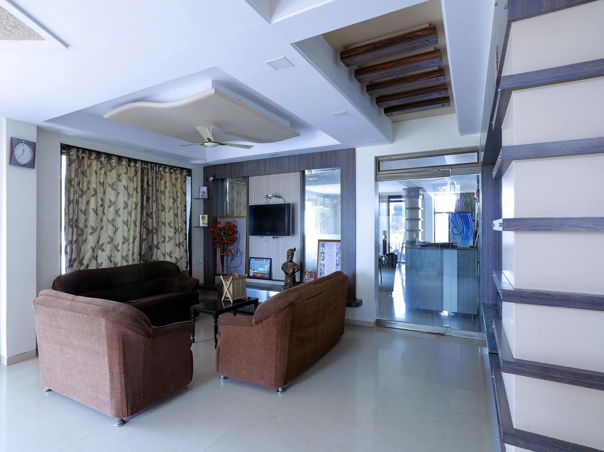 Oyo 4198 Hotel Shri Sai Murli Shirdi Dış mekan fotoğraf