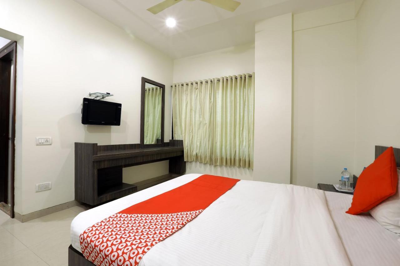 Oyo 4198 Hotel Shri Sai Murli Shirdi Dış mekan fotoğraf